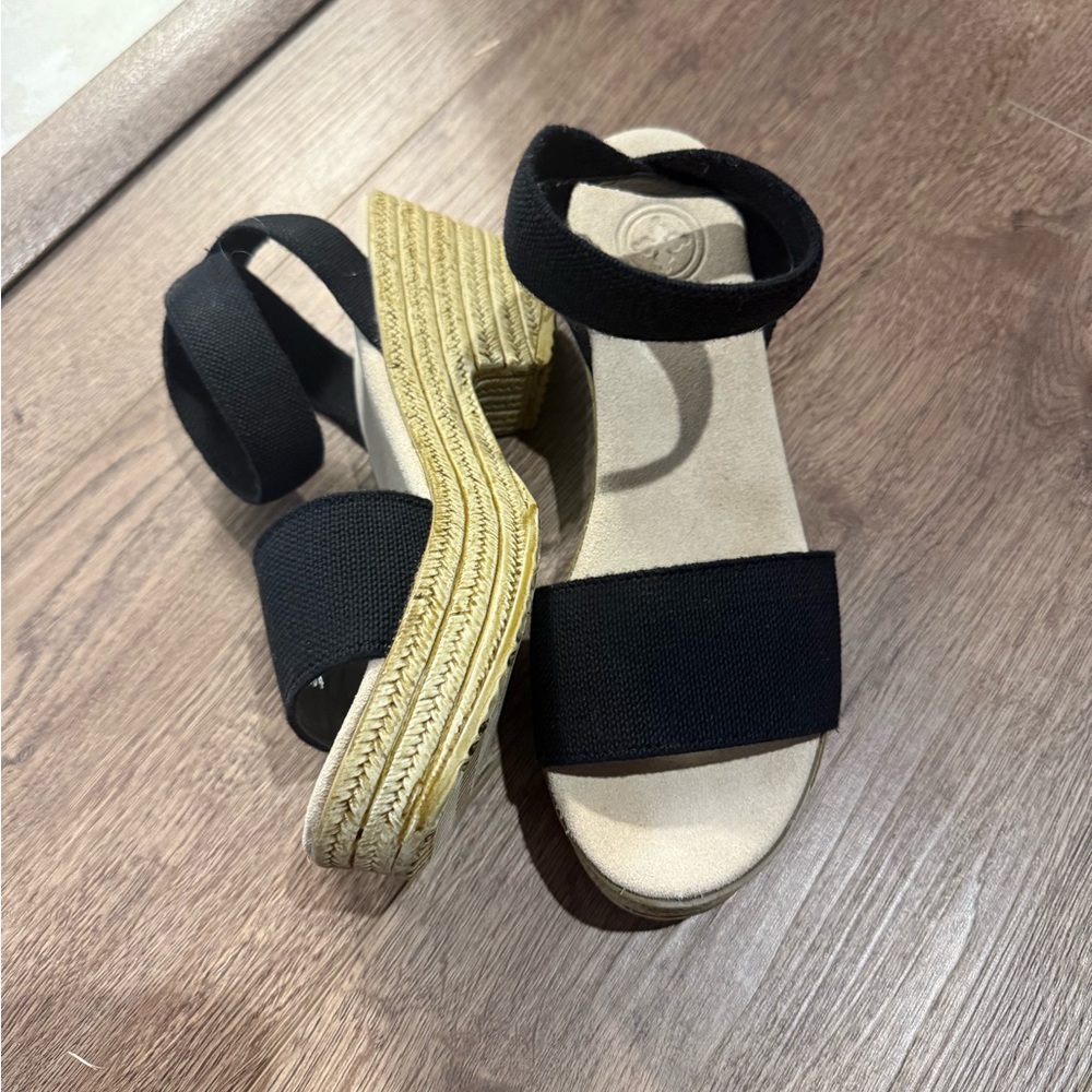 CHARLESTON SHOE CO. Black and Tan Espadrille Wedges